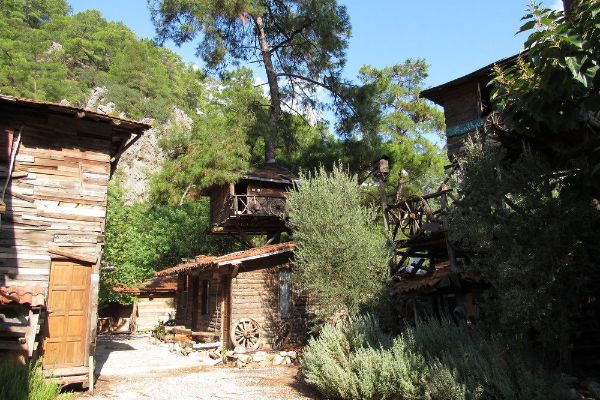 Kadir's Tree Houses (Kemer)